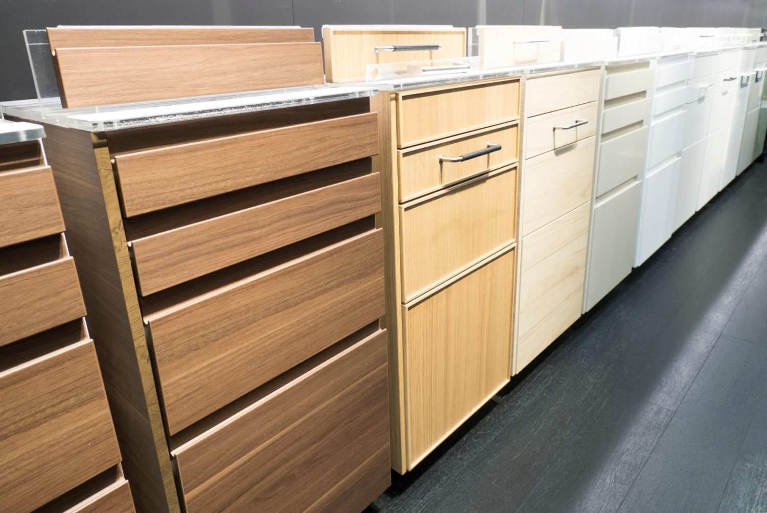 In-stock cabinets available in Valrico showroom